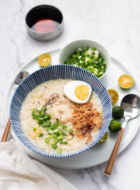 Arroz Caldo Filipino Recipe, Arroz Caldo Recipe, Chicken Arroz Caldo, Caldo Recipe, Good Breakfast, Sushi Bowl, Fried Shallots, Filipino Cuisine, Clam Recipes