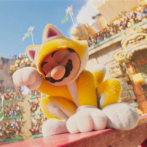 Mario, voiced by Chris Pratt, in the “Super Mario Bros Movie” (2023). Cat Mario, Cat Peach Mario, Cat Peach Mario Kart, The Super Mario Bros Movie, Mario Movie Luigi, Super Mario Bros Movie Edits, Super Mario Bros Film, Super Mario 3d, World Cat