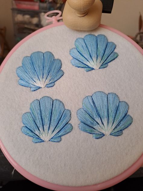 Sea shell Ocean Inspired Embroidery, Sea Shell Embroidery Design, Sea Shells Embroidery, Embroidered Sea Shells, Shell Embroidery Design, Corals Embroidery, Sea Embroidery Ideas, Embroidery Shells, Embroidered Seashell