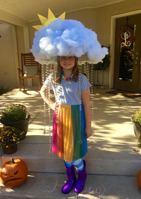 Geek Outfit, Rainbow Costumes, Costume Carnaval, Crazy Hat Day, Book Day Costumes, Diy Halloween Costumes For Kids, Homemade Halloween Costumes, Hat Day, Wacky Hair Days