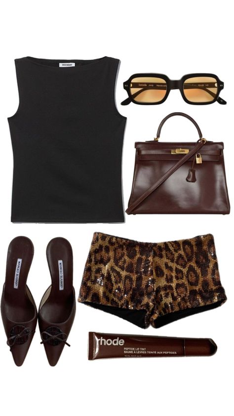 Going Out Shorts Outfit Night, Cheetah Print Shorts, Cheetah Print Shorts Outfit, Cheetah Shorts Outfit, Cheetah Heels Outfit, Leopard Print Shorts Outfit, Leopard Shorts Outfit, Micro Shorts Outfit, Ibiza Outfits