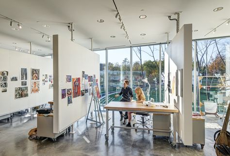 Gallery of Kennedy Center for Theatre and the Studio Arts / Machado and Silvetti Associates - 12 Studio Architecture Workspace, Art Studio Architecture, Art Workshop Studio, Art Workspace, Startup Office, Culture Center, College Architecture, Art Galleries Design, Art Studio Design