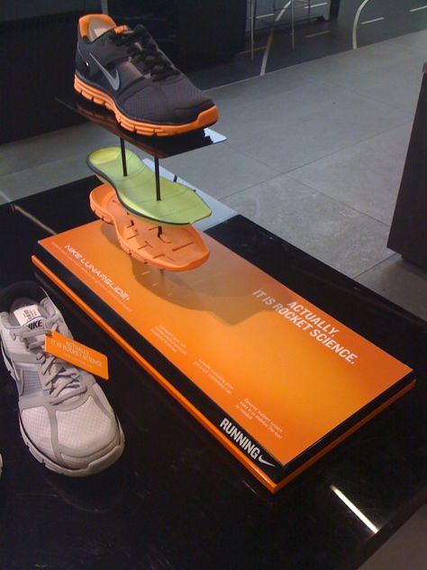 Nike shoe explode Display Shelf Design, Shoe Store Design, Stand Feria, Retail Signage, Retail Inspiration, Pos Display, Nike Shoe, Environmental Graphic Design, Pop Display