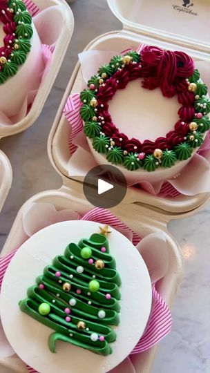 Christmas Bento Cake, Christmas Bento, Easy Christmas Cake Recipe, Bento Cakes, Christmas Cake Recipes, Christmas Inspo, Baking Cupcakes, Christmas Cake, Holiday Treats