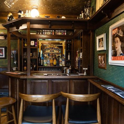 Own a Pub — My Little Pub Irish Pub Basement, Home Pub Ideas, Irish Pub Interior, Irish Pub Design, Irish Pub Decor, Backyard Pub, Pub Interior Design, Man Cave Pub, Pub Interior