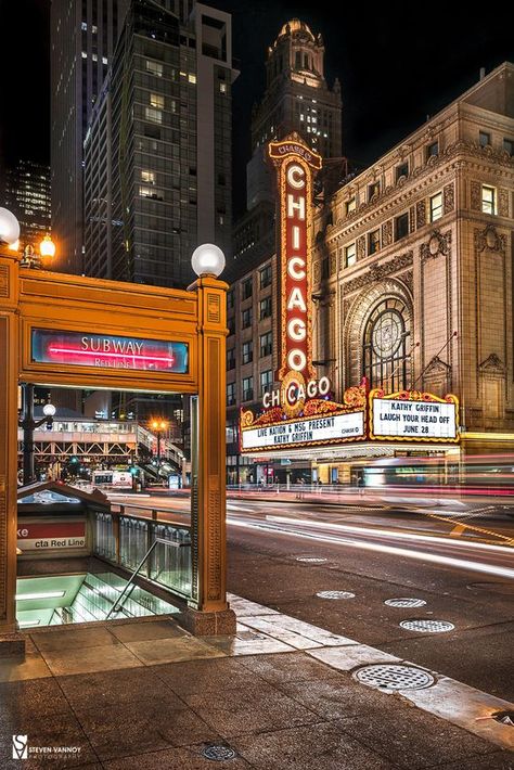 Chicago NOW & THEN | The Chicago Theatre was among the earliest theaters in the nation to be built in Rapp and Rapp's signature Neo-Baroque French-revival style | Facebook Chicago Street Photography, Chicago Night Aesthetic, The Fine Print Aesthetic, Aesthetic Frames, Branding 2023, Street Scape, Chicago Wallpaper, March Aesthetic, Chicago Theatre