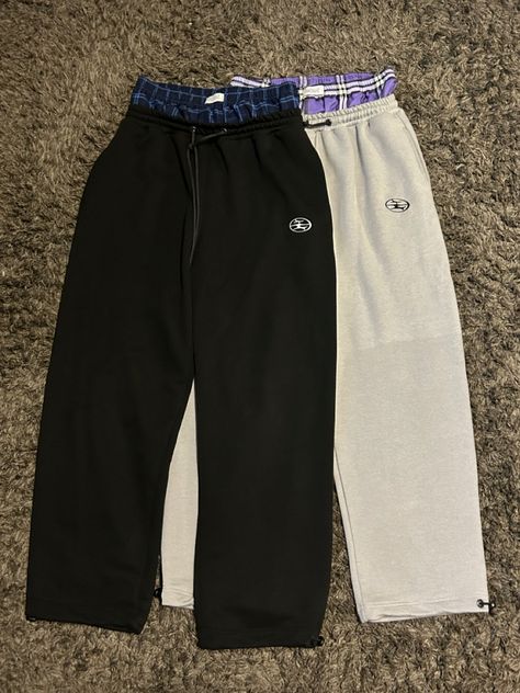 Streetwear Sweats With Pockets, Sweatpants With Multiple Pockets For Streetwear, Urban Streetwear Sweatpants, Moisture-wicking Sweatpants For Streetwear, Washed Black Sweatpants With Pockets For Streetwear, Unusual Clothes, Teen Swag Outfits, Fits Clothes, Mens Casual Dress Outfits