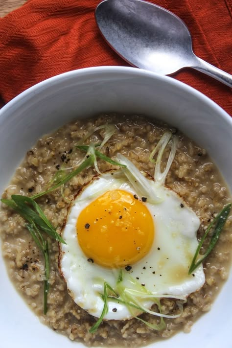 Savory Miso Breakfast Oatmeal Recipe. Looking for more unique ideas for healthy and easy breakfasts? Try this! Japanese Breakfast Vegetarian, Asian Breakfast Recipes Healthy, Japanese Oatmeal, Asian Oatmeal, Miso Breakfast, Broth Breakfast, Miso Oatmeal, Savory Oats, Best Tuna Salad Recipe