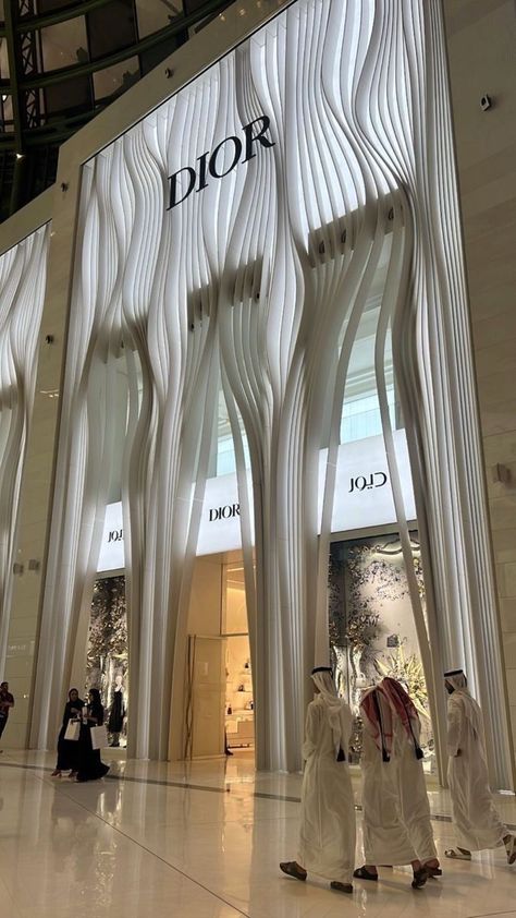 Modern Chinese Restaurant, Dior Store, Commercial Space Design, Retail Facade, Wonderland Artwork, Find Your People, Lobby Interior Design, Travel Retail, Building Elevation