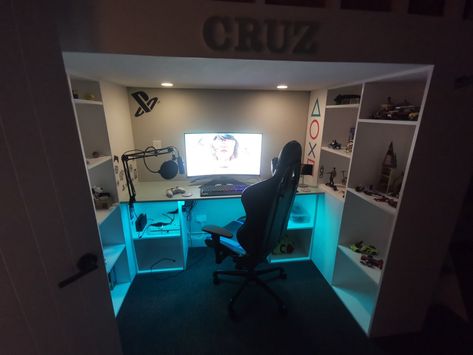 Gaming Desk Under Loft Bed, Gaming Setup Under Bed, Under Bed Gaming Setup, Small Corner Gaming Setup, Bunk Bed Gaming Setup, Gaming Setup Under Loft Bed, Bed Gaming Setup, Loft Bed Gaming Setup, Boys Loft Bed