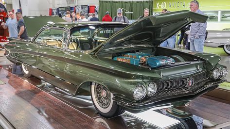 The 2023 Grand National Roadster Show awards for most beautiful roadster and custom car have been given to a 1932 Ford and 1960 Buick Invicta. 1960 Buick, Buick Invicta, Buick Nailhead, B 52 Stratofortress, 1932 Ford, Indy 500, Team Effort, Grand National, Custom Car