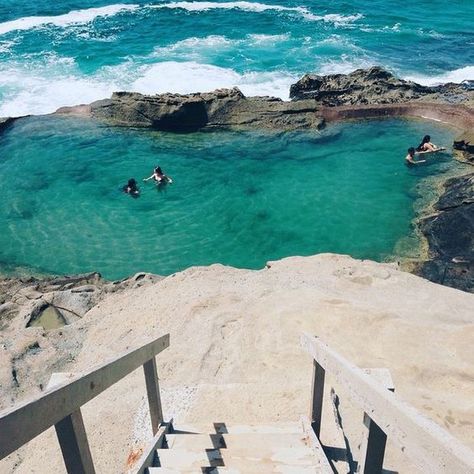 There’s A Hidden Staircase That Leads You To A Magical Tide Pool Near L.A. - Secret Los Angeles Nature, Playa Del Carmen, Thousand Steps Beach, California Waterfalls, California Places To Visit, Bali Waterfalls, Tide Pool, Laguna Beach California, California Travel Road Trips