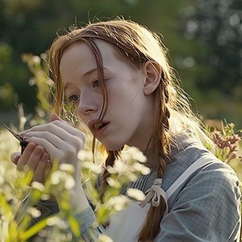 Coquette Icon, Amybeth Mcnulty, Anne With An E, A Woman