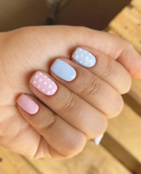 ♕ 𝕊𝕦𝕫𝕪 ℍ𝕠𝕧𝕙𝕒𝕟𝕟𝕚𝕤𝕪𝕒𝕟 ♕ 🇦🇲🇺🇸 | Gender Reveal Nails 🍭 #gelmanicure#gelmani#genderrevealnails#bluenails#pinknails#gelnails | Instagram Baby Nail Art, Gender Reveal Nails, Baby Shower Nails, Wedding Day Nails, Baby Reveal Party, Gender Party, Baby Nails, Party Nails, Baby Gender Reveal