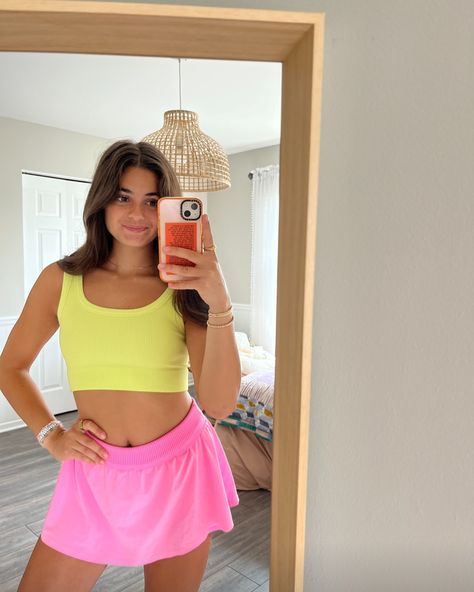 Our best selling Bryn tank for 3+ years is BACK IN STOCK! This tank is a must have for Summer 🌸🍉🍓🌼 Shop all 5 colors that are fully stocked! #seamlesstanks #summervibes #ootd #tank #womensfashion Neon Athletic Outfits, Cute Preppy Athletic Outfits, Preppy Fits Summer, Colorful Shorts Outfits, Cute Neon Outfits, Comfy Preppy Outfits, Basic Preppy Outfits, Preppy Athletic Outfits, Neon Fits