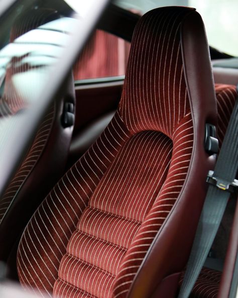 Fabric Reigns! Why Cloth Car Seats Are Making a Comeback - WSJ Sp2 Vw, Motocykle Harley Davidson, 240z Datsun, Car Seat Upholstery, Car Interior Upholstery, Automotive Upholstery, Custom Car Interior, Porsche Classic, Luxury Car Interior