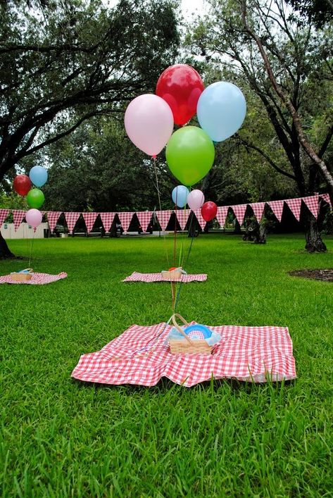 Picnic 1st Birthday Party, Picnic Theme Birthday, Teddy Bears Picnic Party, Picnic Bday, Bear Picnic Birthday Party, Teddy Bear Picnic Birthday Party, Teddy Bear Birthday Party, Birthday Party At Park, Picnic Birthday Party