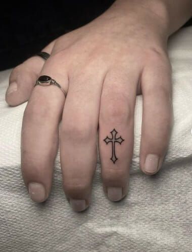 Cross Finger Tattoos, Cross Tattoo On Hand, Arm Tattoos For Guys Forearm, Small Finger Tattoos, Finger Tattoo For Women, Cross Tattoos For Women, Finger Tats, Hand And Finger Tattoos, Small Pretty Tattoos