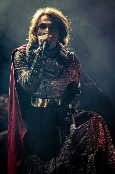 Knight Gerard Way, Gerard Way Knight, Gerard Way Joan Of Arc, Gerard Way Aesthetic, Oc Fashion, Costumes 2024, Gerald Way, I Love Mcr, Palaye Royale