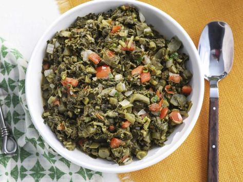 Kardea Brown's Callaloo dish. Callaloo Recipe, African Dinner, Kardea Brown, Yummy Vegetables, Veggie Recipe, Brown Food, African Dishes, Brown Recipe, Food Network Star