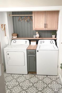 House Laundry Room, Laundry Room Update, Laundy Room, Pelan Rumah, Dream Laundry Room, Quotes Home, Mudroom Laundry Room, Laundry Room Renovation, Laundry Room Inspiration