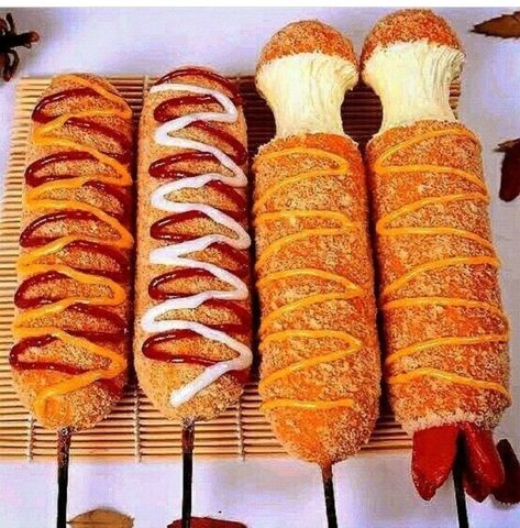 Korean Corn Dog Aesthetic, Corn Dog Aesthetic, Ramen Picante, Satisfying Pics, Corndog Recipe, Corn Dog, Delicacy Food, Yummy Comfort Food, Cheese Appetizers