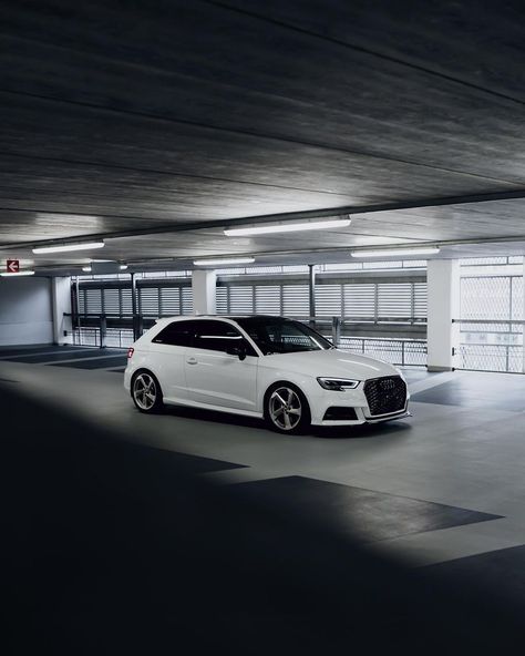 White Audi, Audi Wagon, Car Automotive, Audi S3, Car Photo, Best Cars, Automotive Photography, Black Edition, Car Photography