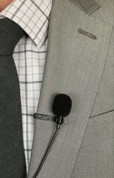 lapel microphone Mic For Youtube, Small Microphone, Youtube Equipment, Tessa Bailey, Apple Computers, Lavalier Microphone, Dslr Cameras, Cracked Screen, Apple Computer