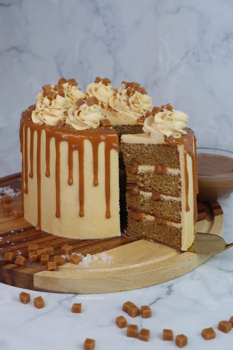 Salted Caramel Cake - Gills Bakes and Cakes Vegan Salted Caramel Cake, Caramel Protein Shake, Caramel Cake Decoration, Caramel Apple Dessert, Caramel Cakes, Caramel Drip Cake, Brownie Caramel, Carmel Cake, Brownies Caramel