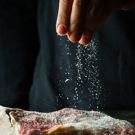 It sounds simple, but salting your food the right way makes all the difference. Learn what a "pinch" actually means and the right way to sprinkle. Cook Recipes, Cooking 101, Kosher Recipes, Food Info, Cooking Basics, Tasting Table, Cooking School, A Chef, Seasoning Mixes