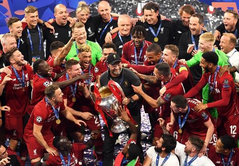 UCL'19 WINNERS. #Klopp #Liverpool #Reds #YNWA 🏆🥇 Ucl Winners, Liverpool You'll Never Walk Alone, Dejan Lovren, Klopp Liverpool, Juergen Klopp, Liverpool Soccer, Liverpool Wallpapers, Liverpool Team, Declan Rice