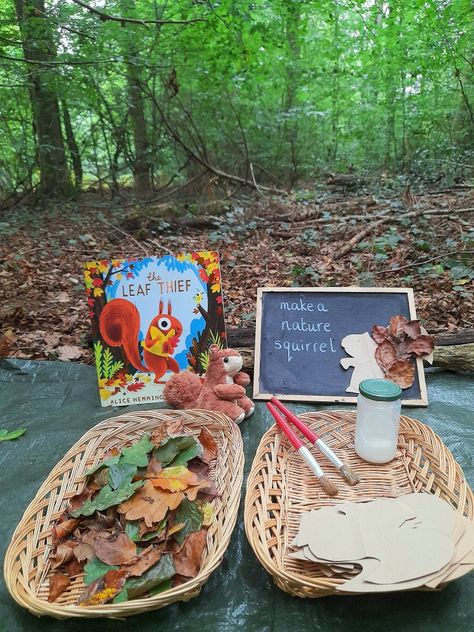 Autumn Nature Activities, Autumn Forest School Activities, Fall Provocations, Nature Kindergarten, Baby Activity Board, Nature Based Learning, Forest Crafts, Fall Lesson Plans, Emergent Curriculum