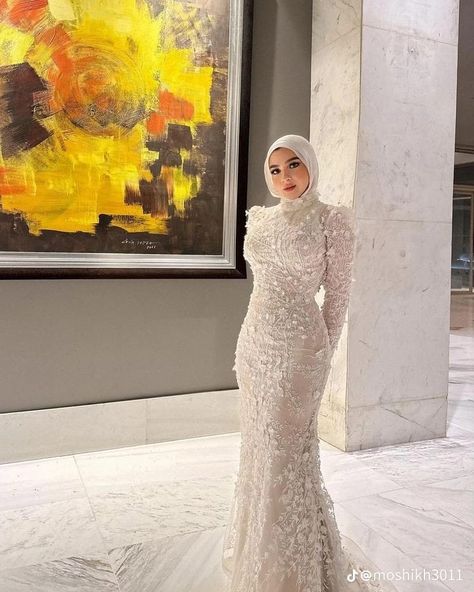 Katb Ketab Dresses Simple, Engagement Hijabi Dresses, Elegant Hijab Wedding Dress, Formal Dresses Long Elegant Evening Gowns Classy Simple, Islamic Nikkah Outfit, Simple White Dress Hijab, Engagement Dresses Ideas, Dress Engagement Hijab, Korean Wedding Dress Elegant