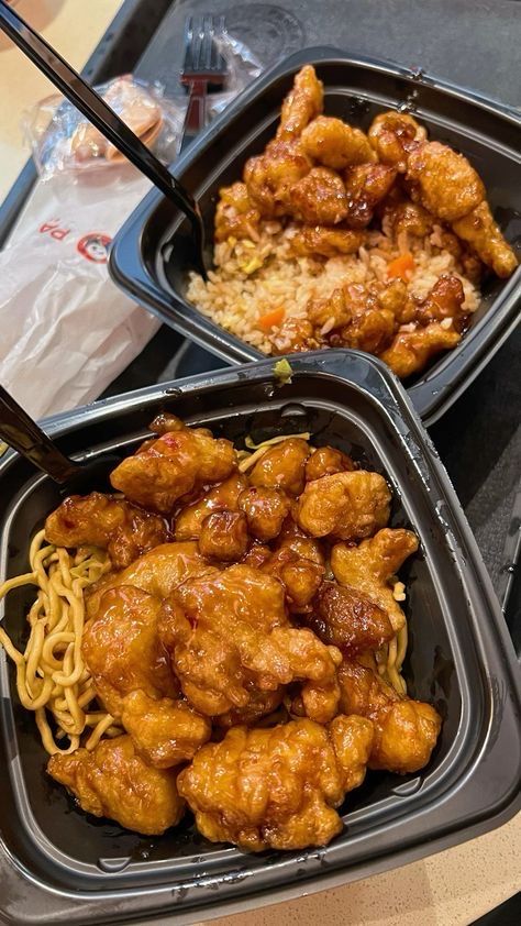 Dinner Foods Aesthetic, Fast Food Places To Eat, Aesthetic Chinese Food, Panda Express Aesthetic, Aesthetic Takeout, Chinese Takeout Aesthetic, Chicken Aesthetic Food, Cute Dinner Ideas, Fast Food Date