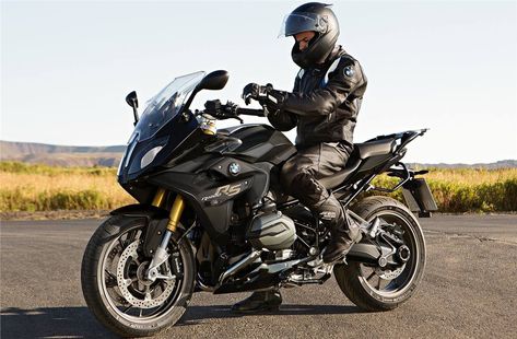 Bmw Touring Bike, Sport Touring Motorcycle, Tourer Motorcycles, Bmw Bike, Latest Bmw, Bmw Touring, Bmw R1200rt, Bmw Black, Bike Bmw