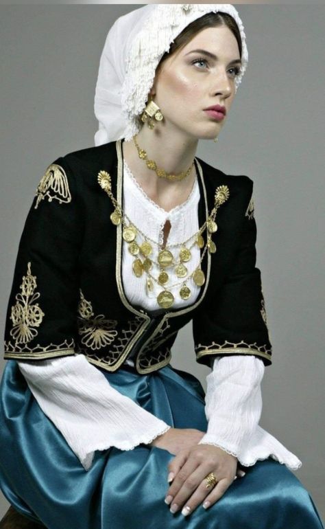 Traditional Greek Outfits, Traditional Greek Dress, Greek Traditional Clothing, Traditional Greek Clothing, Traditional Italian Clothing, Greek Outfit, Motif Soutache, Armenian Clothing, Greek Traditional Dress