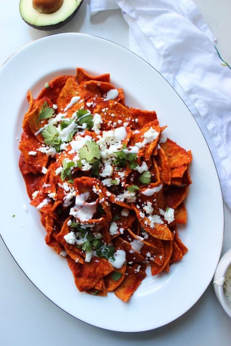 Chile Chilaquiles, Red Chilaquiles Recipe, Chilaquiles Recipe, Southern Thanksgiving Menu, Traditional Thanksgiving Menu, Mexican Recipe, Mexican Breakfast, Thanksgiving Menu Ideas, Spicy Salsa