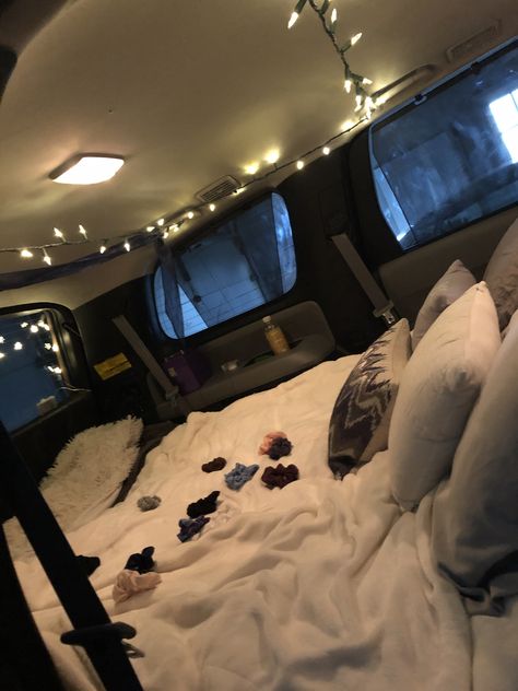 Sleepover In Car Aesthetic, Car Boot Sleepover, Trunk Sleepover Ideas, Car Trunk Sleepover, Car Sleepover Aesthetic, Porch Sleepover, Van Sleepover, Car Forts, Sleepover In Car