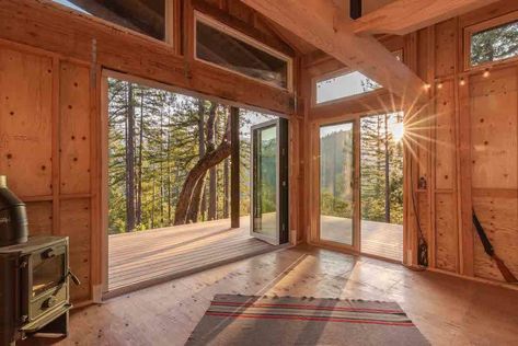 Timber Cabin with Decks in the California Redwoods - Tiny House Blog Group Of Friends Video, Cabin With Lots Of Windows, Retreat Cabin, Cabin Photos, How To Build A Log Cabin, California Redwoods, Timber Cabin, Bus Conversions, Tiny House Blog