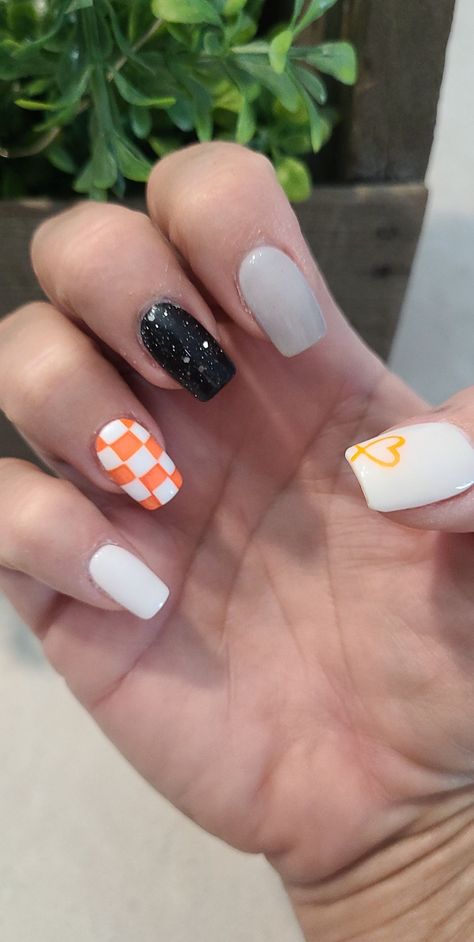 Vols Nails, Tennessee Nails, Nails Football, Football Nail Designs, Nails Western, Star Wars Nails, Cowboy Nails, Football Nails, Western Nails