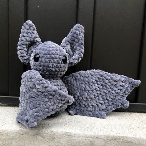 Spooky Kawaii Halloween Bat | Amigurumi | Stuffed Animal | Plushie | Toy | Plushie | PDF Digital Download Crochet toys ideas #crochettoysideas #crochet #crochettoy #crochetpattern #crochetpatterns 2.151 Crochet Pour Halloween, Crochet Bat, Easy Crochet Animals, Confection Au Crochet, Crochet Design Pattern, Kawaii Crochet, Beginner Crochet Projects, Halloween Bat, Fun Crochet Projects