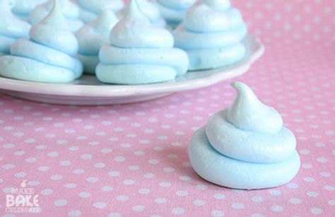 Cotton Candy Meringue Cookies Food Rocks, Cotton Candy Cookies, Meringue Cookies, Awesome Food, Candy Cookies, Brownie Bar, Sweets Treats, Candy Recipes, Pavlova