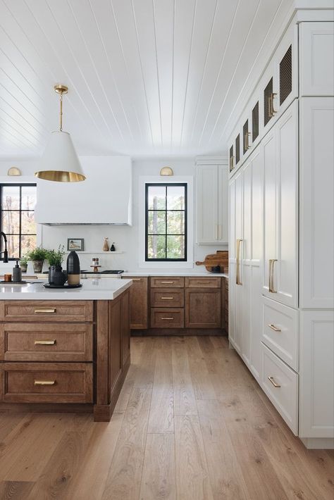 Kitchen Drawer Front Styles, Vacation Home Kitchen, House Renos On A Budget, Wood Lower Cabinets White Upper, Kitchen Renos, Florida Kitchen, Hickory Kitchen, Natural Wood Kitchen, Craftsman Farmhouse