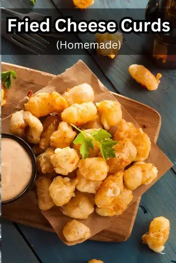 Fried Cheese Curds - All Recipe Secret Homemade Cheese Curds, Poutine Fries, Fried Cheese Curds, Cheesy Snack, Fried Cheese, Chili Cheese Fries, Homemade Soft Pretzels, Curd Recipe, Cheese Curds