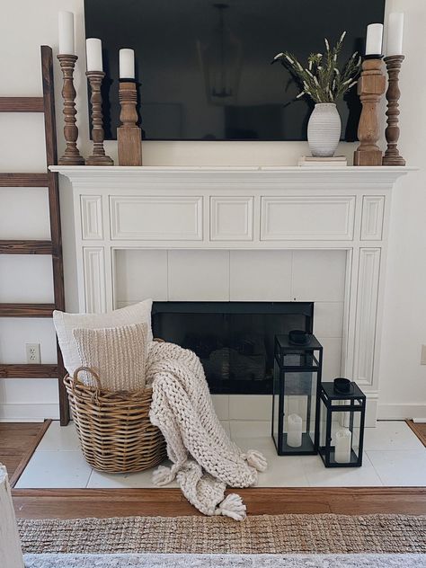 Spring Farmhouse Mantel Decor Ideas | She Gave It A Go Fireplace Decorations Christmas, Mantle With Tv Decorating Ideas, Mantle Decorating Ideas With Tv, Fireplace Decoration Ideas, Living Room Mantle Decor, Spring Fireplace, Spring Fireplace Decor, Fireplace Decor Christmas, Farmhouse Mantel Decor