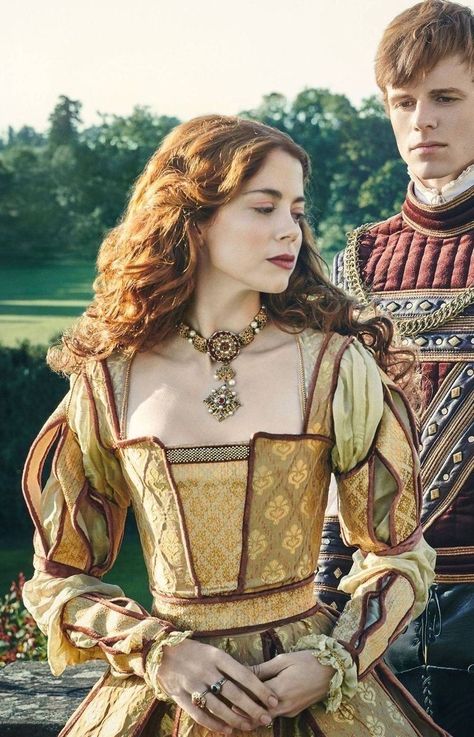 Ancient French Clothing, Elizabethan Inspired Fashion, The Spanish Princess Aesthetic, French Royalty Fashion, The Spanish Princess Dresses, 16 Century Dress, Medieval Clothing Aesthetic, Medival Dresses Aesthetic, Reinassance Outfits