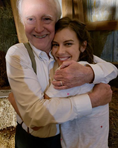 Instagram post by Lauren Cohan • Oct 8, 2018 at 11:33am UTC Glenn Y Maggie, The Walkind Dead, Lauren Cohen, Dead Pictures, Twd Funny, Scott Wilson, Walking Dead Cast, Lauren Cohan, Casting Pics