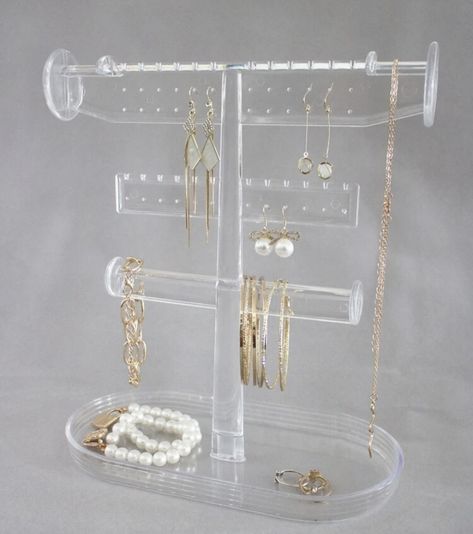 Jewelry Organizer Necklaces, White Jewelry Holder, College Jewelry Organizer, Dorm Jewelry Organization, Room Nessesities, Cute Jewelry Storage, Clear Jewelry Organizer, Julery Organization, Jewellery Organisation Aesthetic