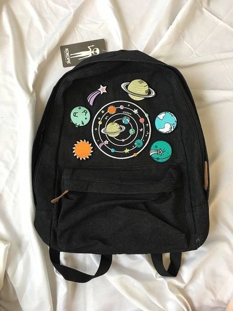 Painted Clothes, Cute Backpacks, Cute Bags, Grunge Fashion, Lany, Diy Fashion, Diy Clothes, Aesthetic Clothes, Backpack Bags