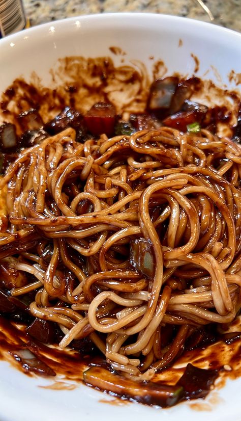 Jajangmyeon (Korean Black Bean Noodles) | Iankewks Jajamyeong Noodles, Jajamyeon Noodles, Thick Noodles, Black Bean Noodles, Bean Noodles, Easy Stir Fry Recipes, Korean Noodles, Bean Sauce, Easy Stir Fry